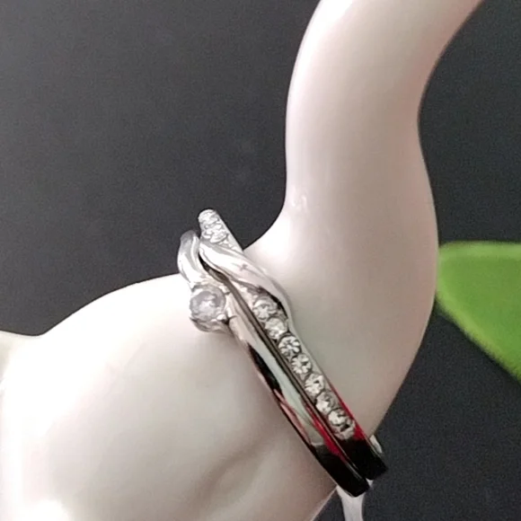 Dainty Stacking Bridal Ring Set Stainless Steel Hypoallergenic - Picture 7 of 11